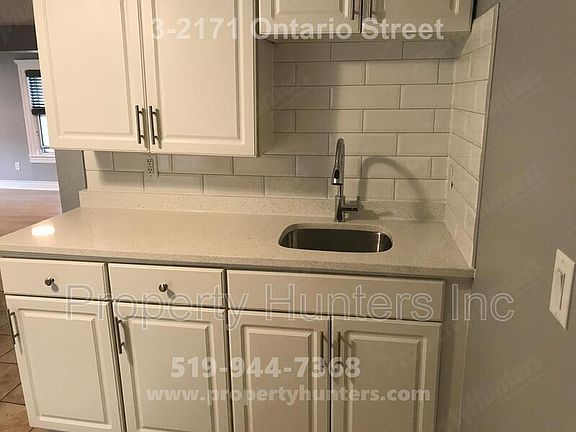 2nd image of 2171 Ontario St Unit 3