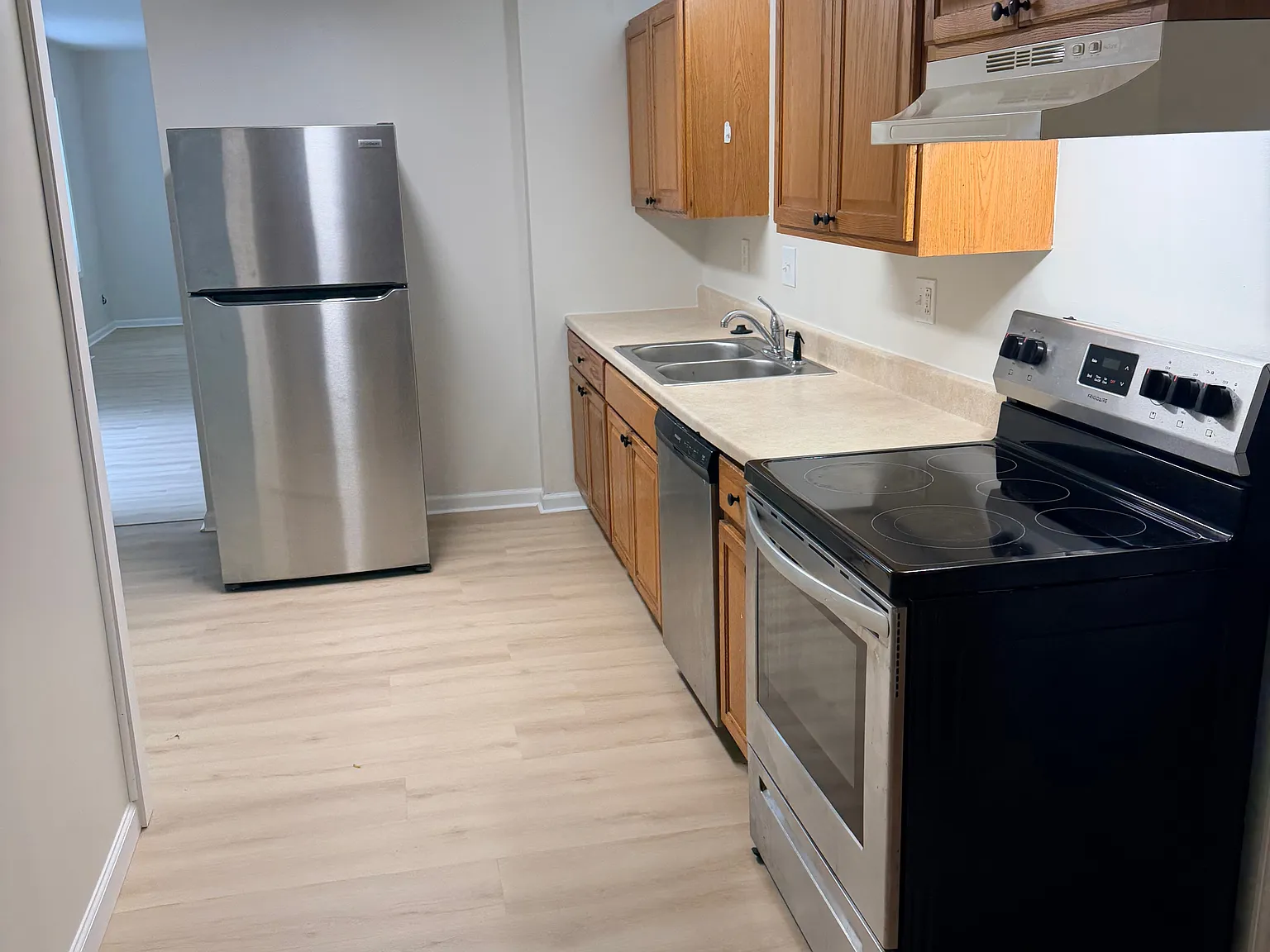 2 bed, $1,250 — Photo 3