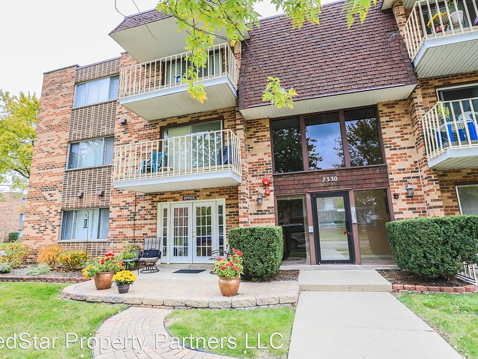 1st image of 7330 Sandalwood Dr #10