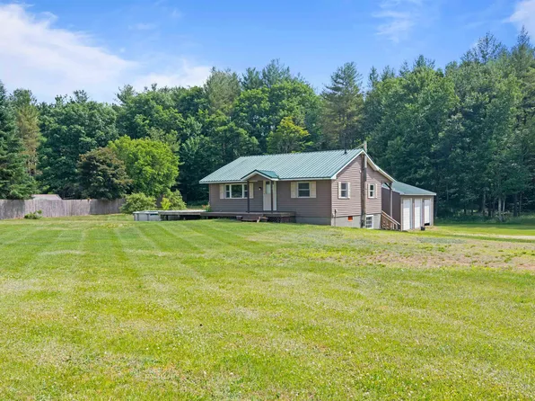 29 Nottingham Drive, Georgia, VT 05468