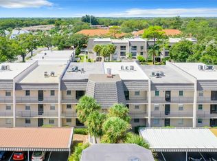8703 Bardmoor Blvd APT 306, Seminole, FL 33777