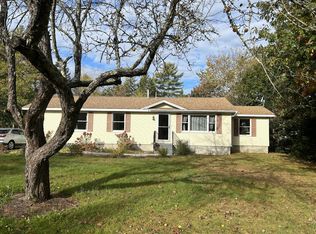 100 Washington Rd, Waldoboro, ME 04572