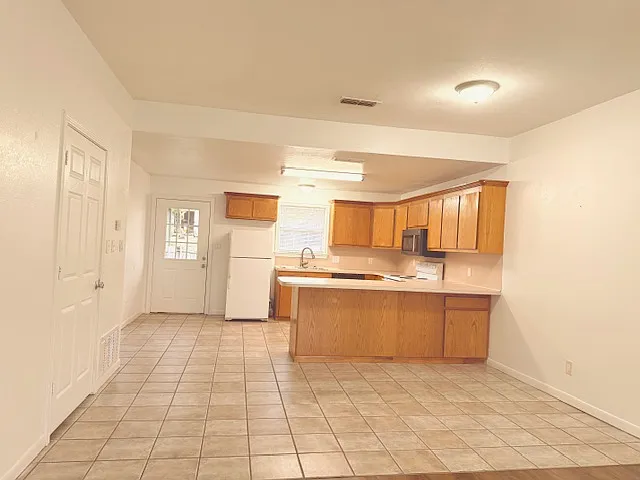 918 Andrews St #918 — Photo 6