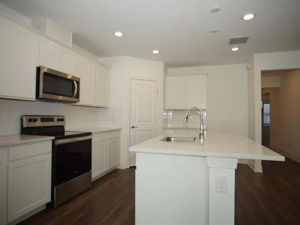 9588 Summers Cay Cir, Thonotosassa, FL 33592