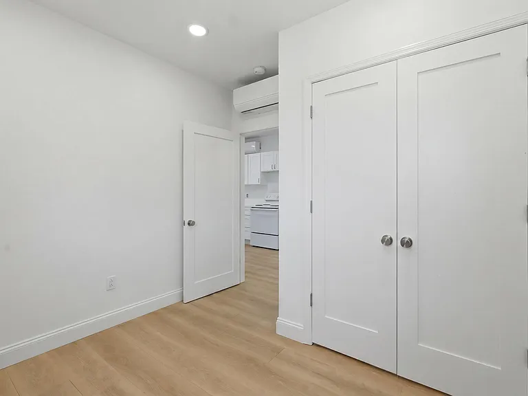 201-211 Main St #1 — Photo 10