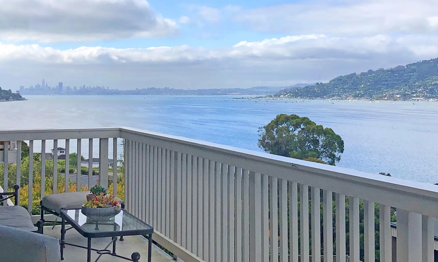 17 Janet Way APT 4 photo 1