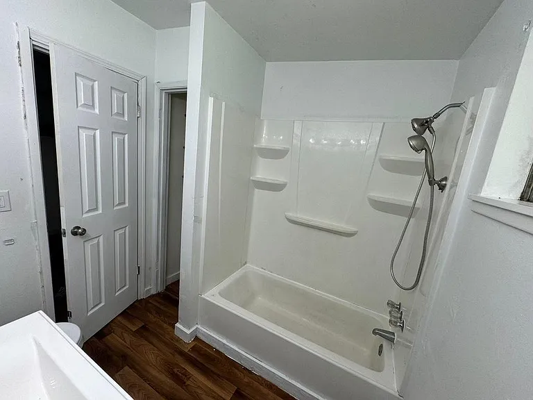 405-407 SW Washington Ave #407 — Photo 6