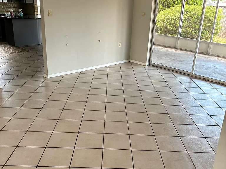 7125 King Arthur Dr — Photo 7