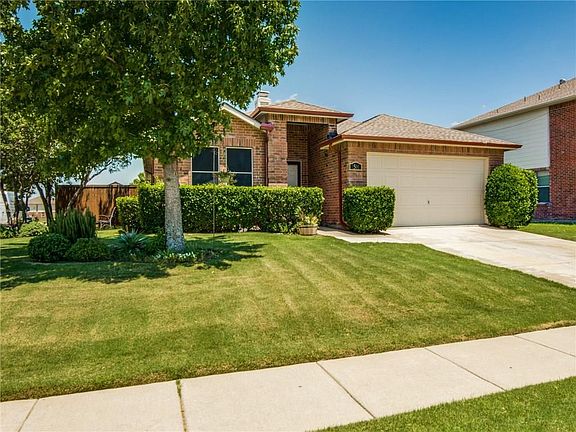 3rd image of 1501 Flagstone Ln