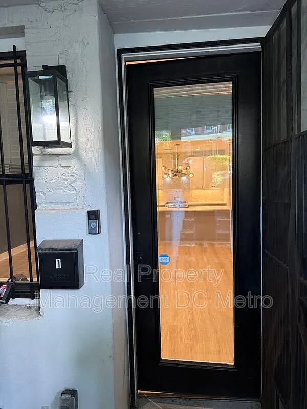 2 bed, 2.0 bath, 1140 sqft, $2,950 — Photo 4