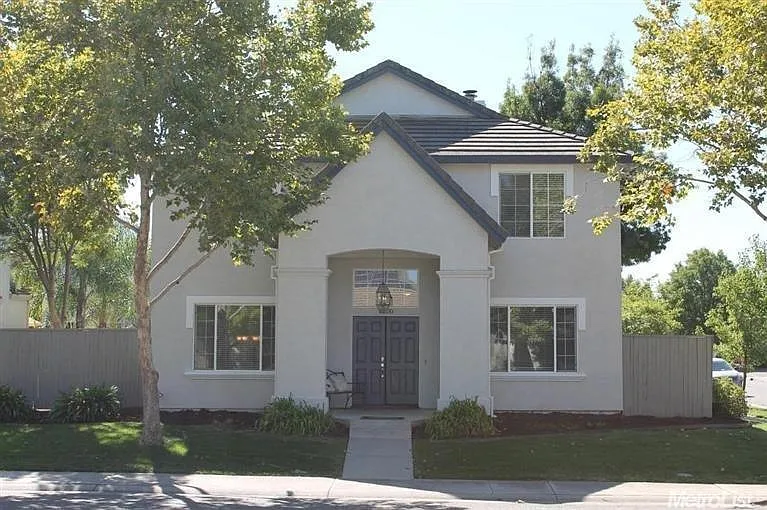 3200 Mayten Way photo 1