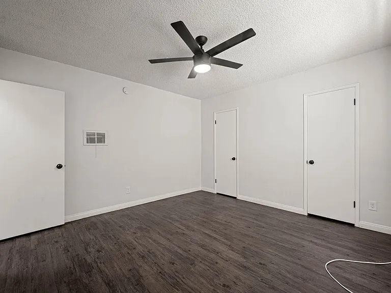 3862 S Potomac Ave — Photo 32
