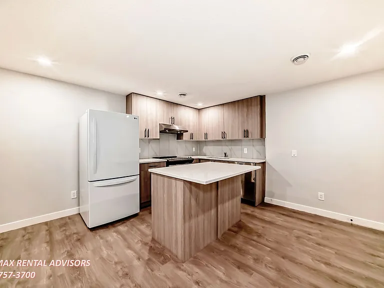 404 Lucas Blvd NW #BASEMENT — Photo 4