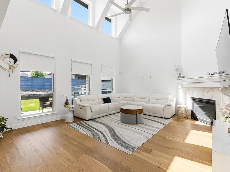5101 Sailcloth St — Photo 16