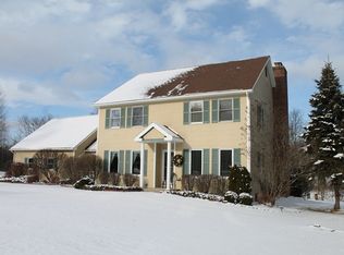 22 Broadwell Rd, Morrisonville, NY 12962