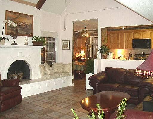 3rd image of 3611 MAPLETON DR