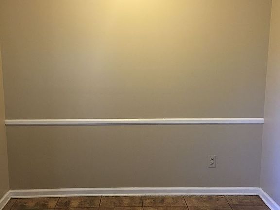 4th image of 300 Park Cir #A