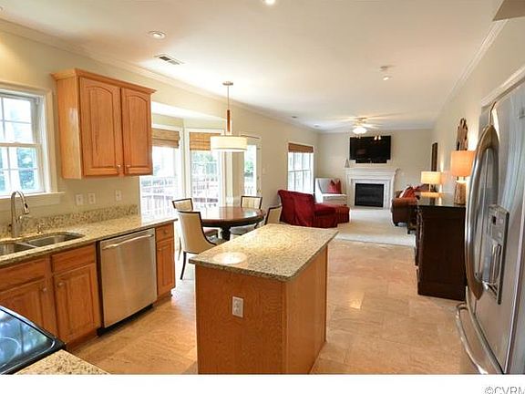 4th image of 10311 Oak Shade Ct