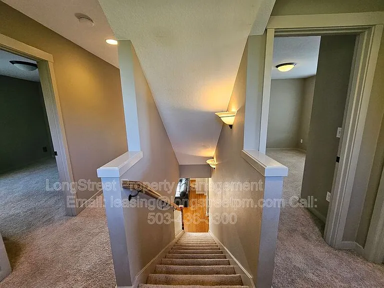 6458 NE 8th Ave — Photo 18