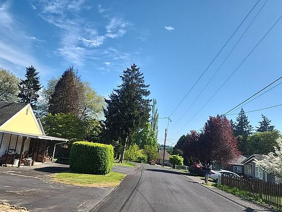 5th image of 142 McMillan Dr