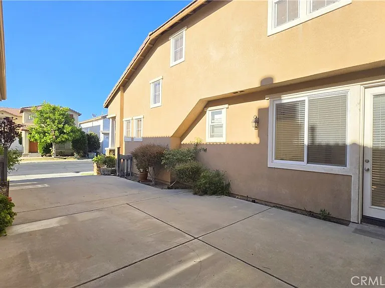 324 Lydia Ln — Photo 29