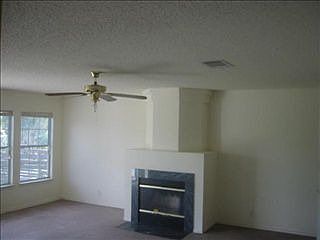 4th image of 1105 Porterfield Dr