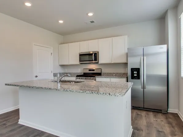 7278 Golden Way, White House, TN 37188