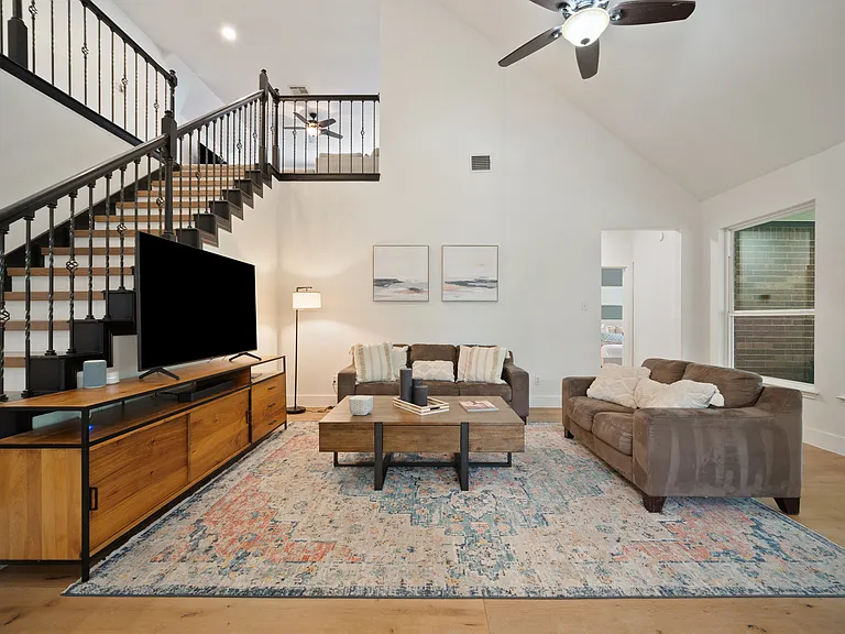 10912 Grassmere Ct — Photo 7