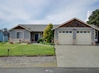 8245 Comox Rd, Blaine, WA 98230