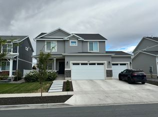 1148 E Commodore Ln, Saratoga Springs, UT 84045