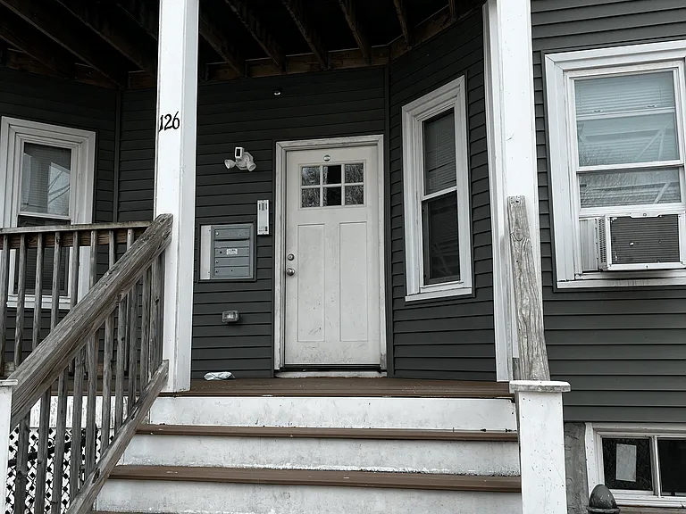 126 Armandine St #2 — Photo 2
