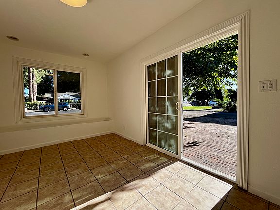 5th image of 22143 Cantlay St