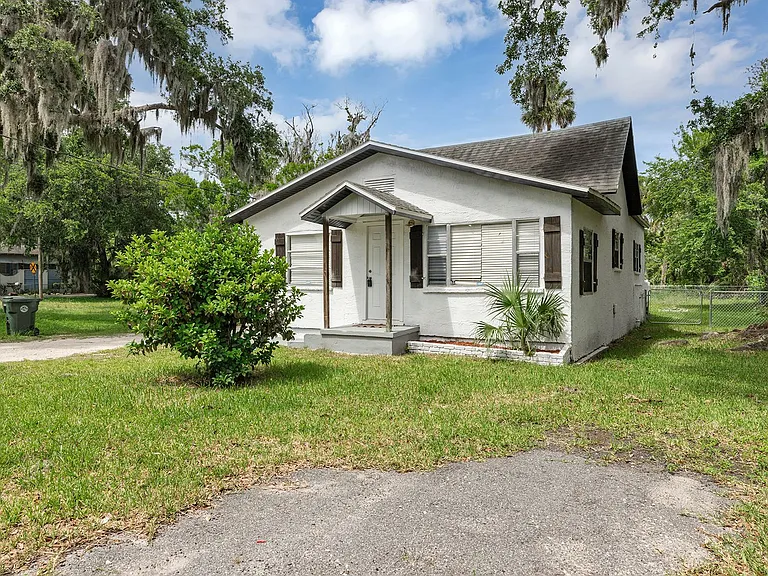 611 Marion St — Photo 2