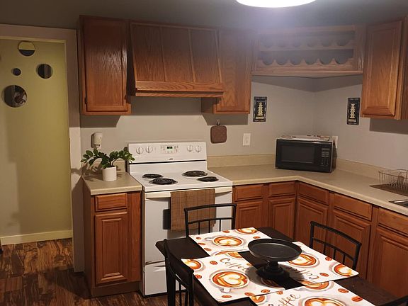 4th image of 2405 Palmetto St