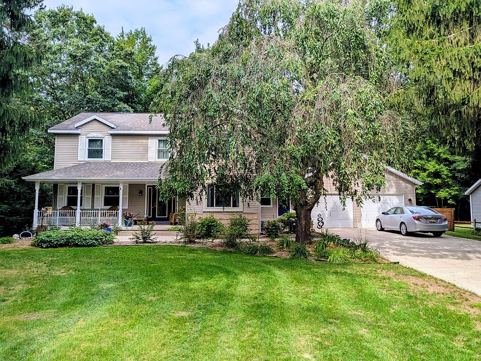 1st image of 13369 Forest Park Dr