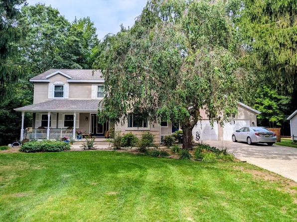 13369 Forest Park Dr, Grand Haven, MI 49417