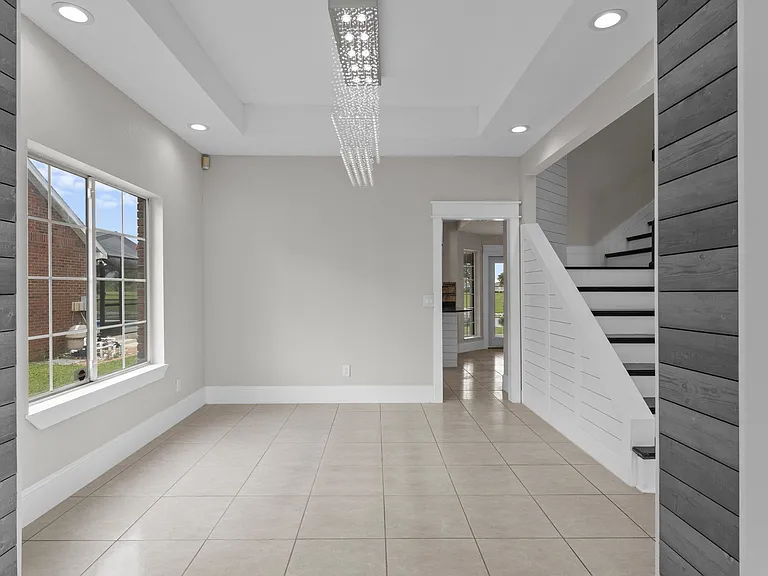 2407 Country Club Dr — Photo 26