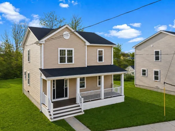 989 Bay St, Fall River, MA 02724