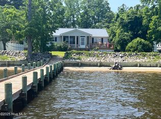 1683 Sparrow Bay Rd, Blounts Creek, NC 27814