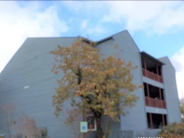 5635 Lake Rd E APT 301B, Geneva, OH 44041