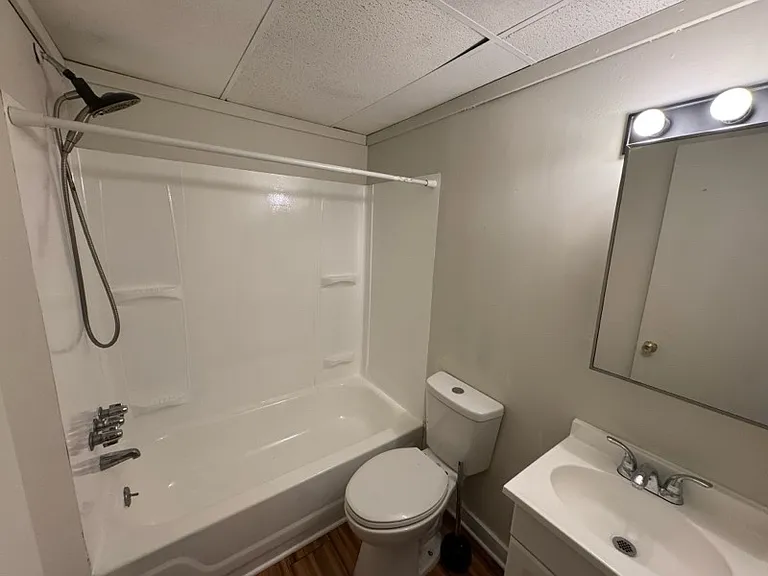 2980 Richmond St #2R — Photo 4