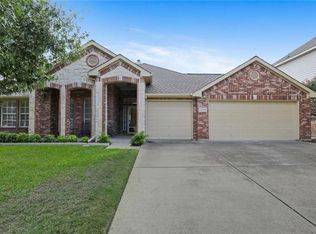 2961 Lakeview Cir, Burleson, TX 76028