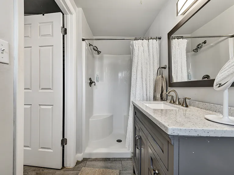 4318 W Grace St — Photo 14