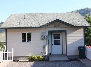 322 E Gibson Ave, Chelan, WA 98816