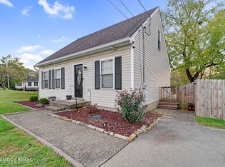 7810 Watering Pl, Louisville, KY 40291