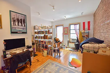 Rented by Nolita Group