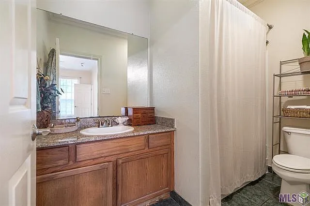 710 E Boyd Dr #305 — Photo 8