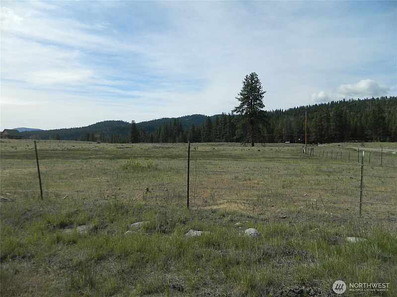 5th image of 4 Duck Flats Road