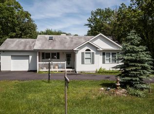 194 Granite Rd, Long Pond, PA 18334