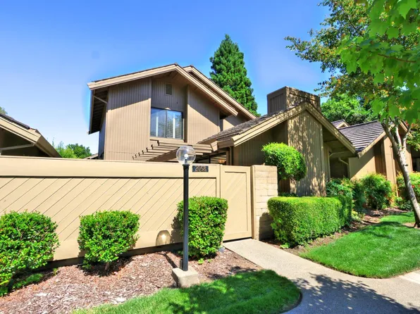 2058 Promontory Point Ln, Gold River, CA 95670